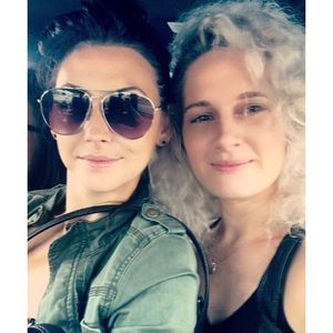 Meet your Posher, Claire